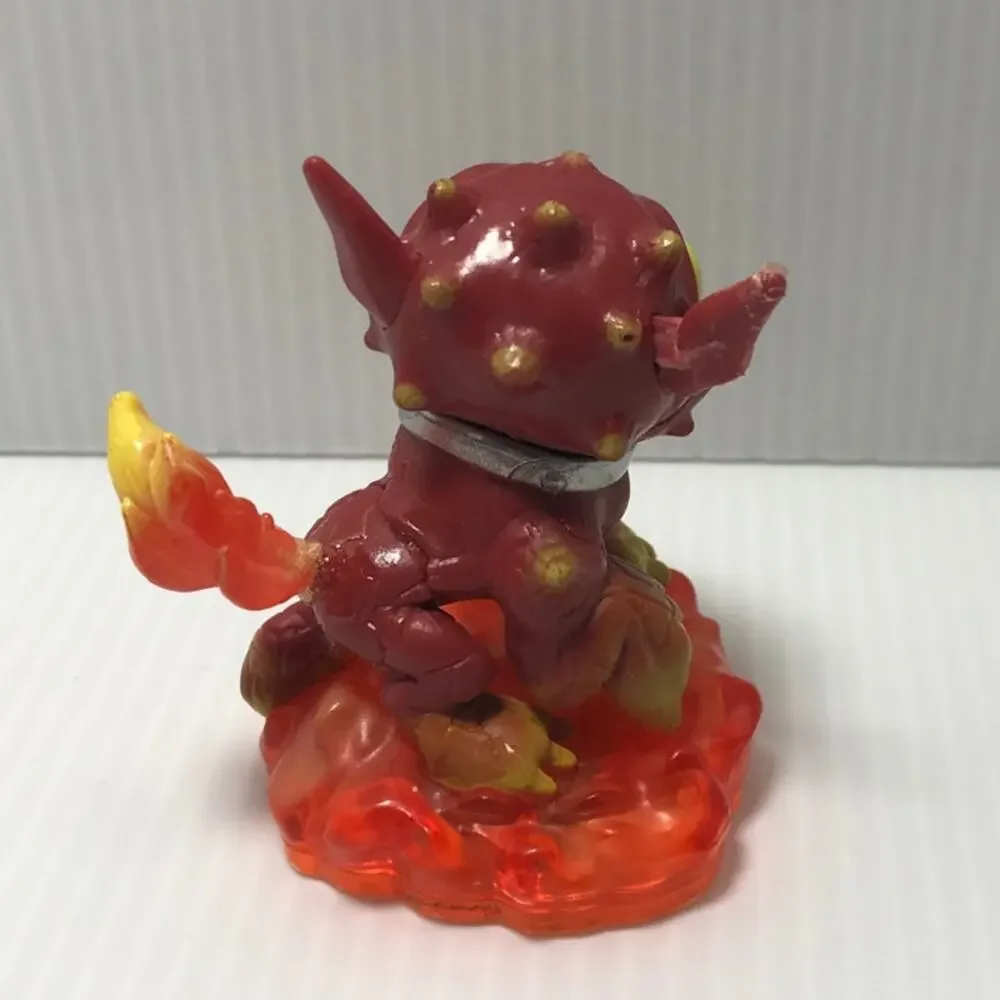 2012 Activision Skylanders Giants Hot Dog
